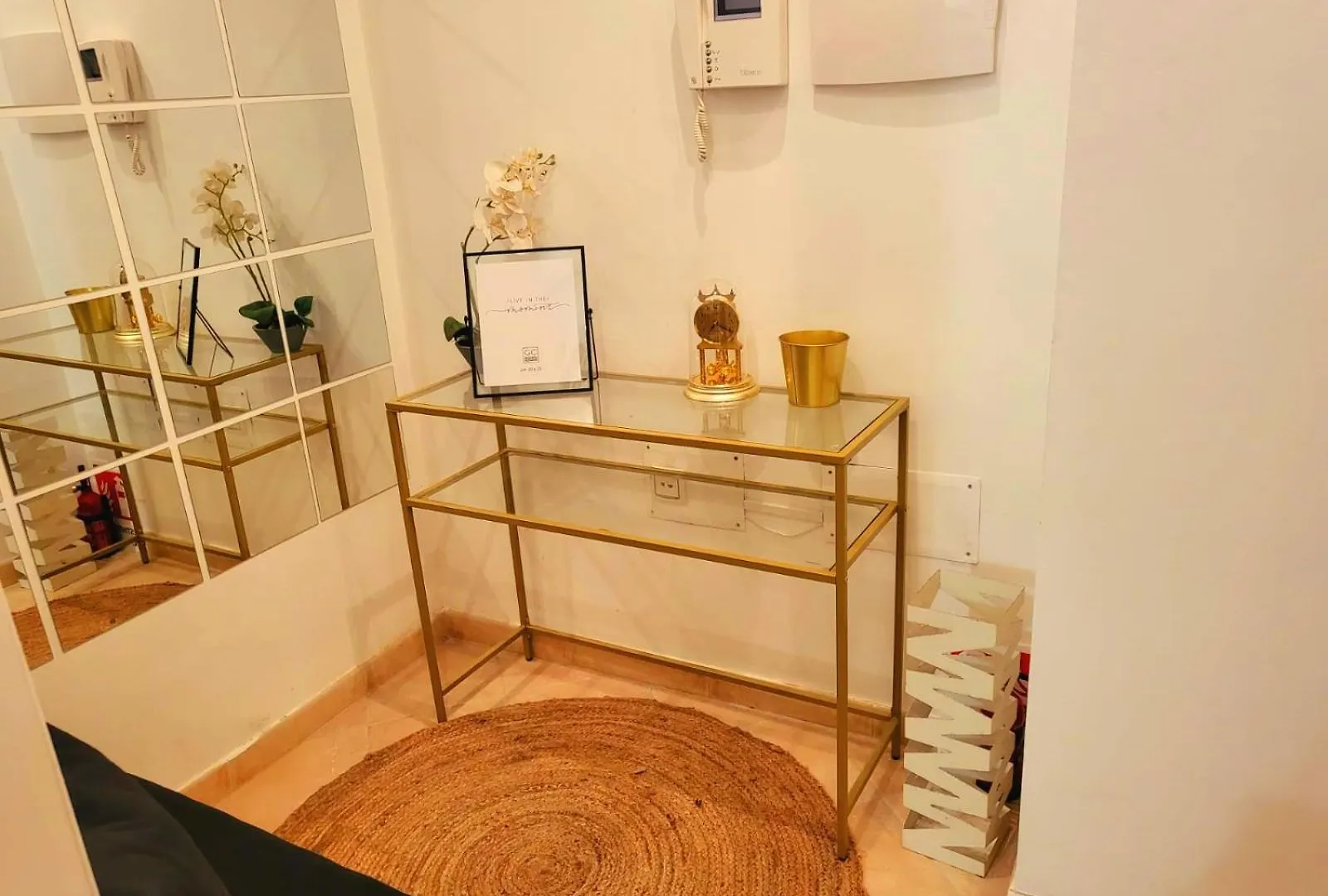 Valley View Apartment Сассари 0*,  Италия