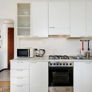 https://casa-veronica.hotelitalianriviera.com
